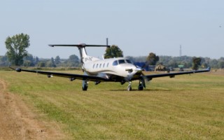 Pilatus PC 12 [320x200]